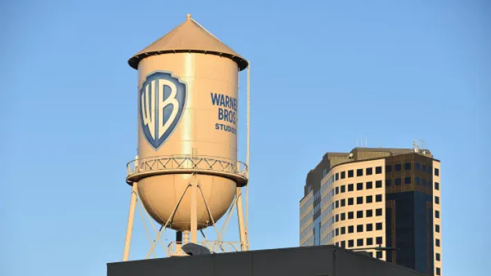Paramount e Warner concluem fusão bilionária e colocam HBO, DC e CBS sob a mesma empresa