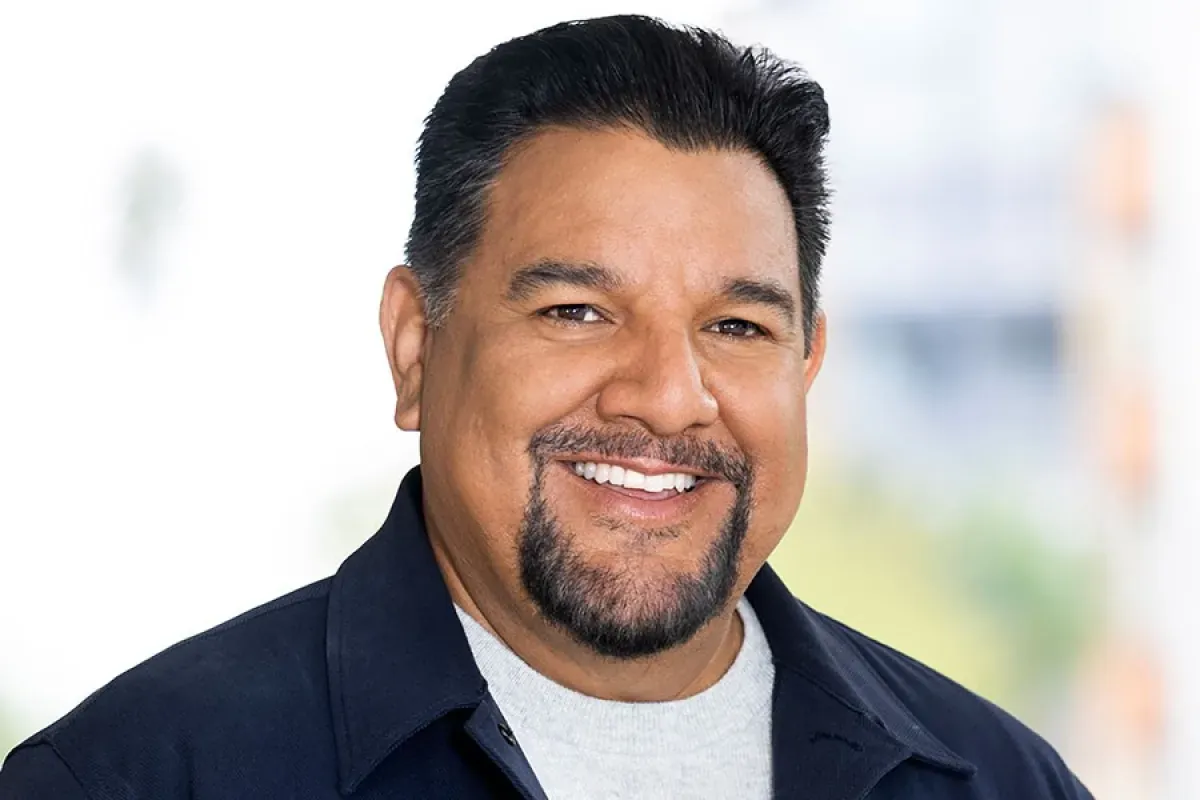 Retrato de Cris Abrego, presidente do conselho da Television Academy