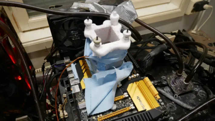 Core i5-4670K de 2013 bate recorde no Cinebench R11.5 a 6,3 GHz com nitrogênio