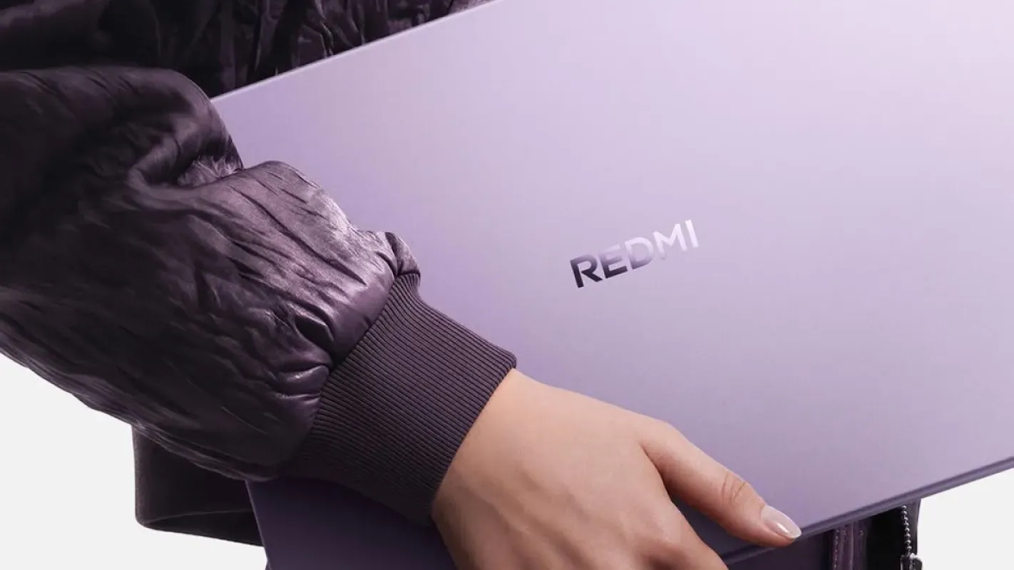 Notebook Redmi Book 2027 na cor lilás em imagem de divulgação da Xiaomi