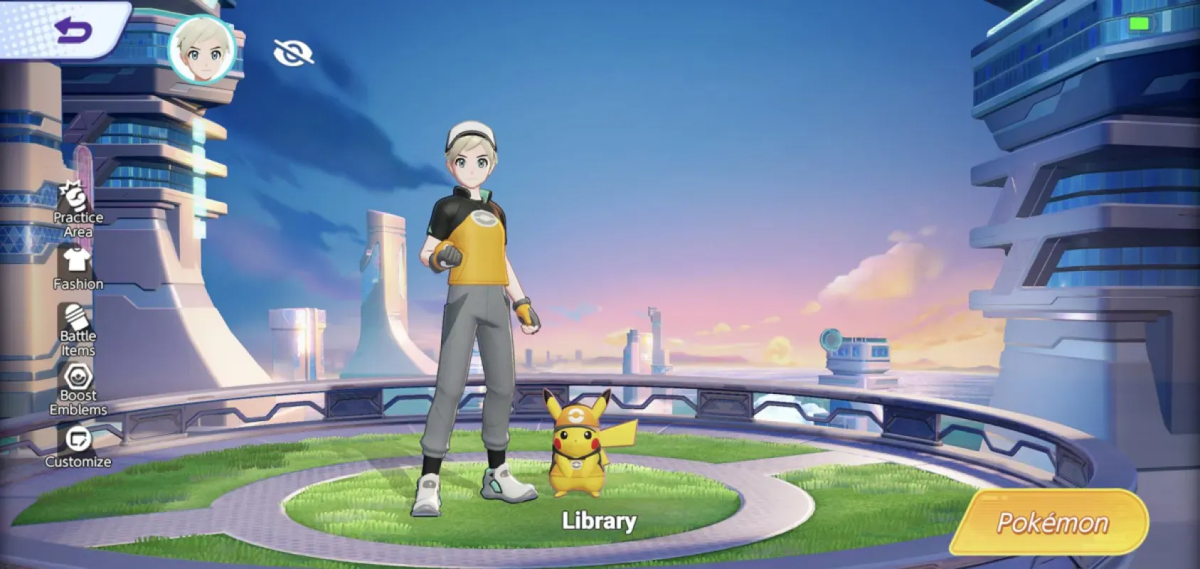 Menu principal da biblioteca de Pokémon UNITE com treinador e Pikachu